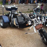 Us-Cars-and-bikes-2011-07